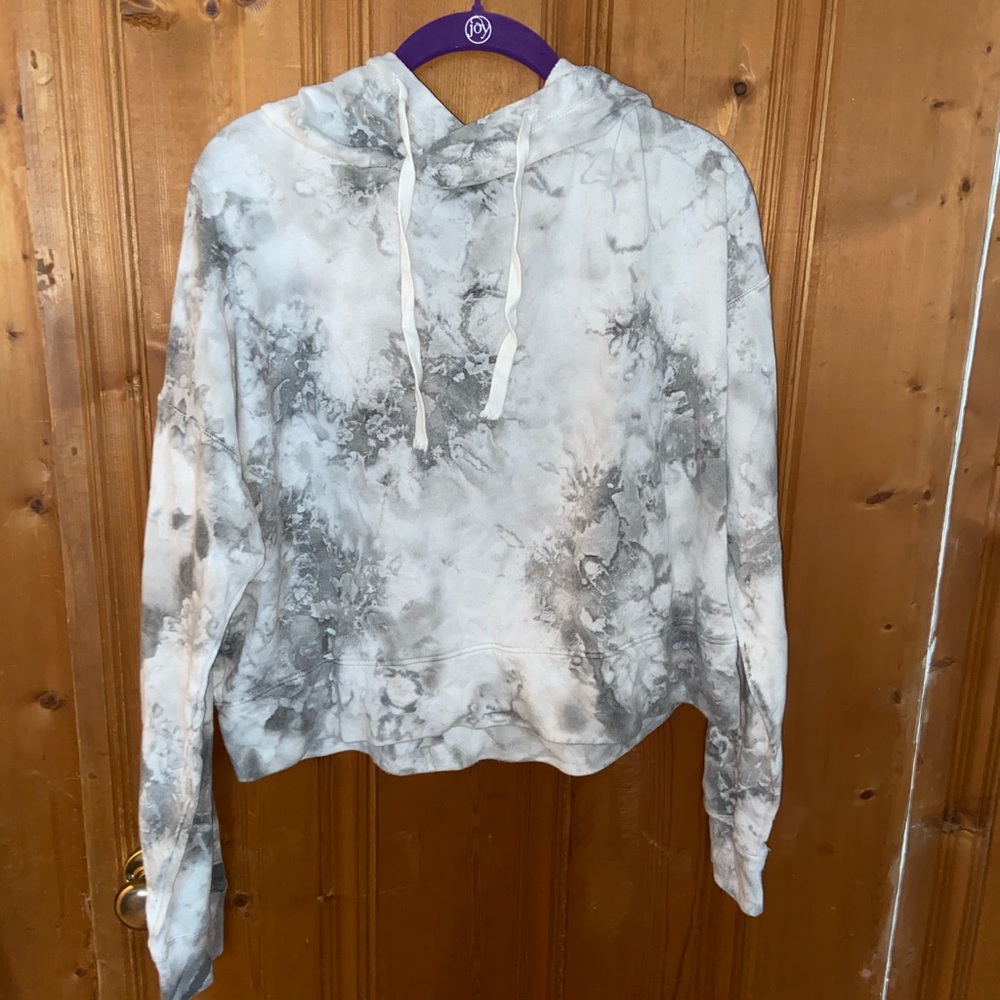 Stylish hooded shirt